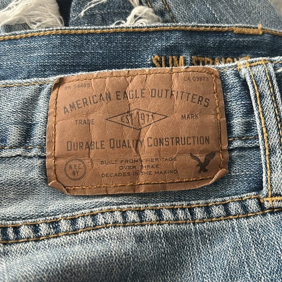 🌻4/$20 AEO Men’s Slim Straight Patch Distressed Jeans Size 33x30 - Picture 13 of 15